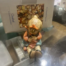 Goebel Hummel “Knit One, Purl One” Hum 432 Figurine w/ Box (1986)