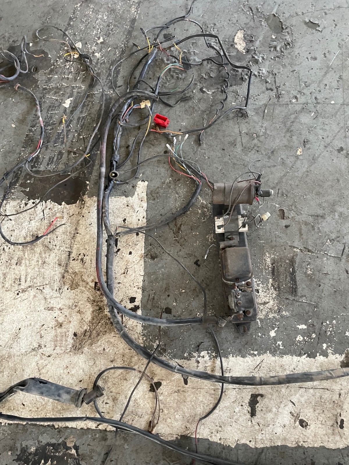 1972 De Tomaso Pantera Full Wire Harness w buttons & switches