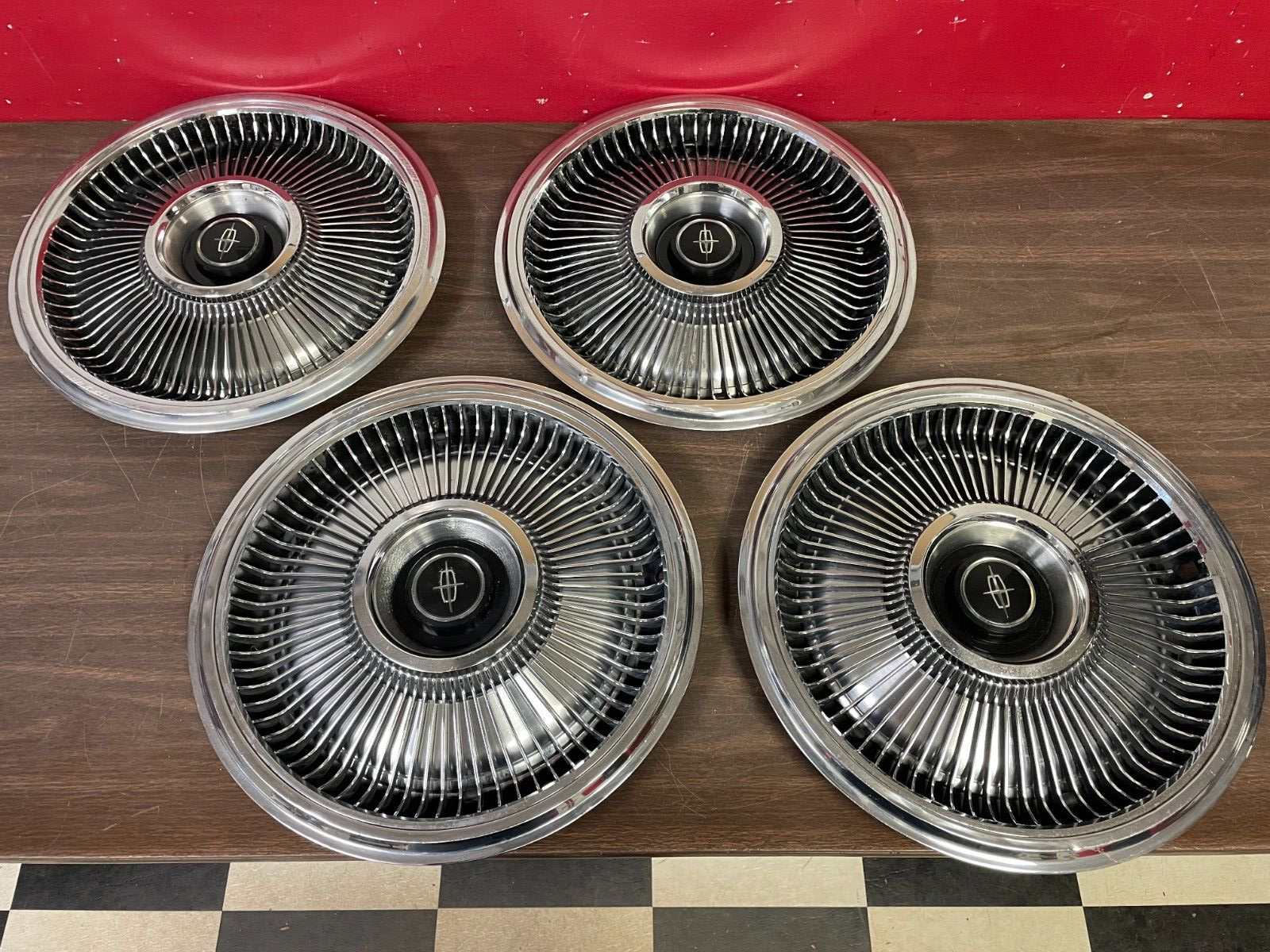 1970 1971 1972 1973 LINCOLN CONTINENTAL MARK DELUXE HUBCAPS SET OF 4 15