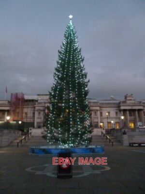 FOTO WEIHNACHTSBAUM TRAFALGAR SQUARE 2013