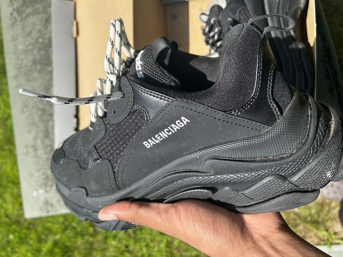 Size 10 - Balenciaga Triple S Sneaker 2020 Black for sale Size 10 - Balenciaga Triple S Sneaker 2020 Black for sale