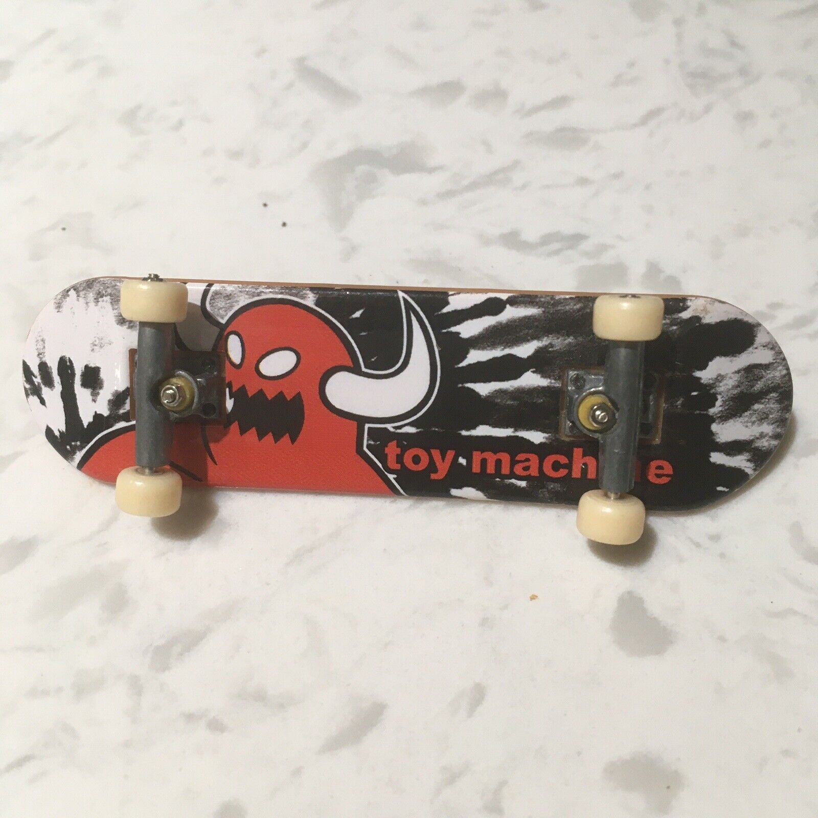 Skate De Dedo Tech Deck Toy Machine - Verde/Vermelho - Home