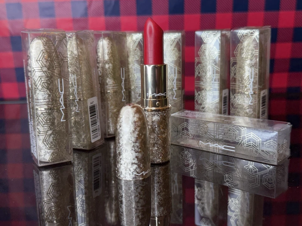 A47 Rouge en Snow MAC LIPSTICK Brand New 100% Authentic S77ME9 - Image 3 of 4