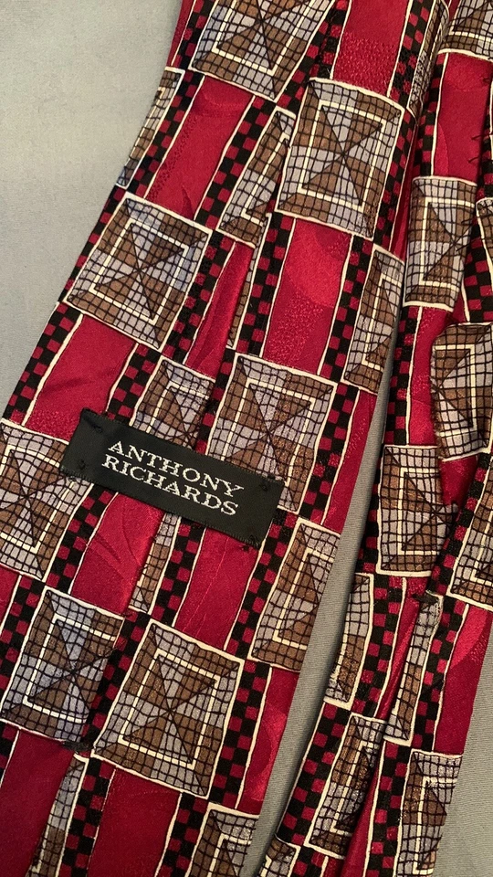 Corbata de cuello Anthony Richards roja, negra, marrón 100 % seda para hombre hecha en Estados Unidos Foto 4 de 4