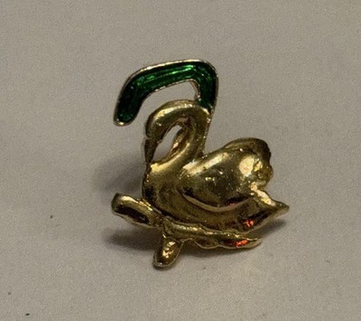 Gold Tone Swan Lapel Pin With Green Enamel Accents VTG 