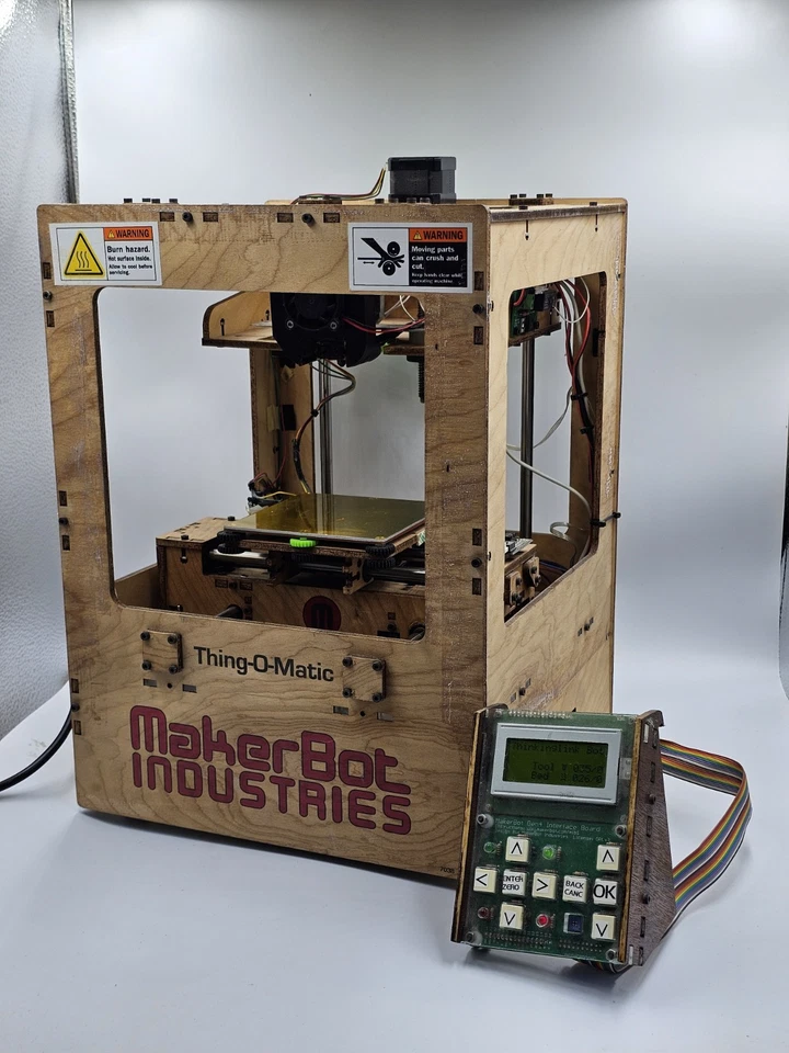 MakerBot Thing-o-Matic totalmente funcional con interfaz Gen 4 + artículo de coleccionista extras Foto 3 de 4