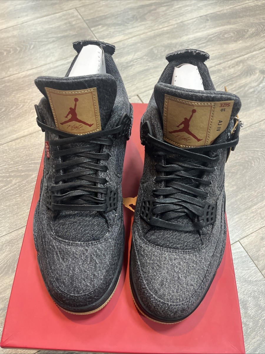Jordan 4 Retro x Levi's Black Denim 2018 (AO2571-001)-Size 10 US