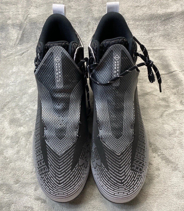 UA TM HIGHLIGHT HAMMER FOOTBALL CLEAT MC SIZE 13.5 US - BLACK/WHITE