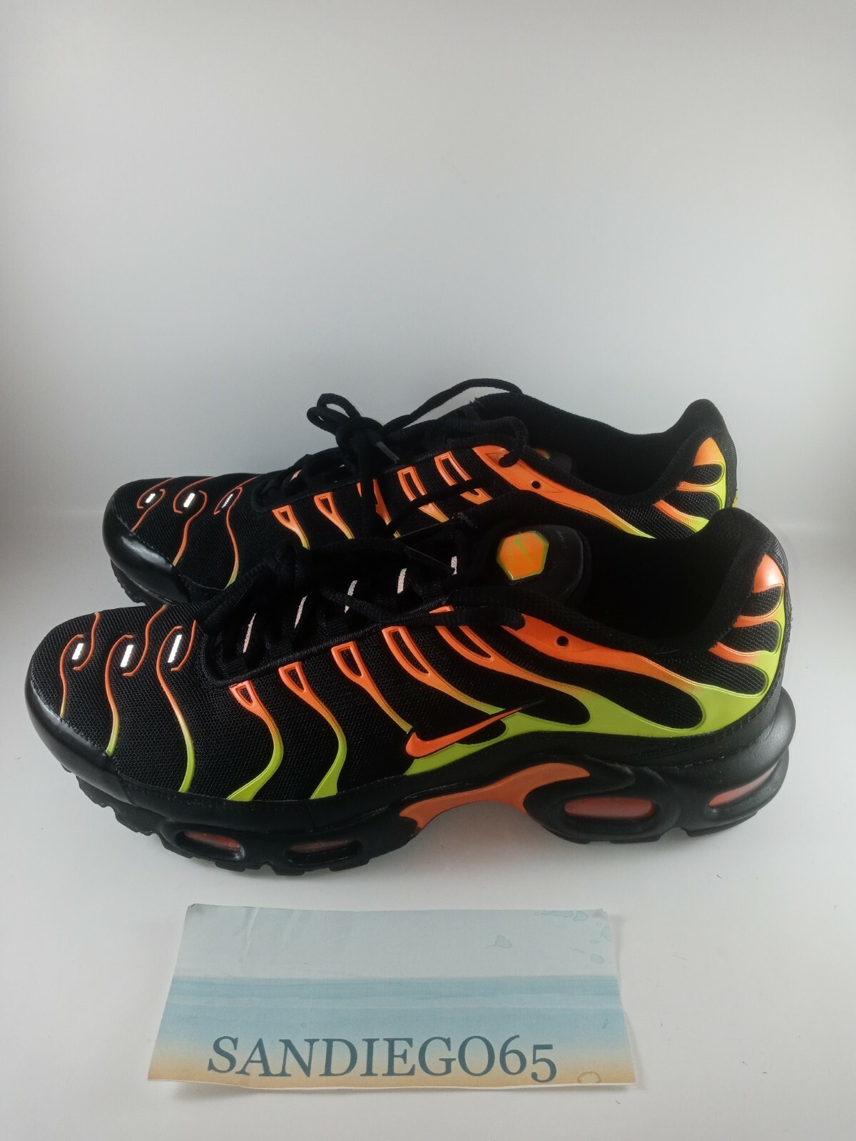 air max plus black volt total orange