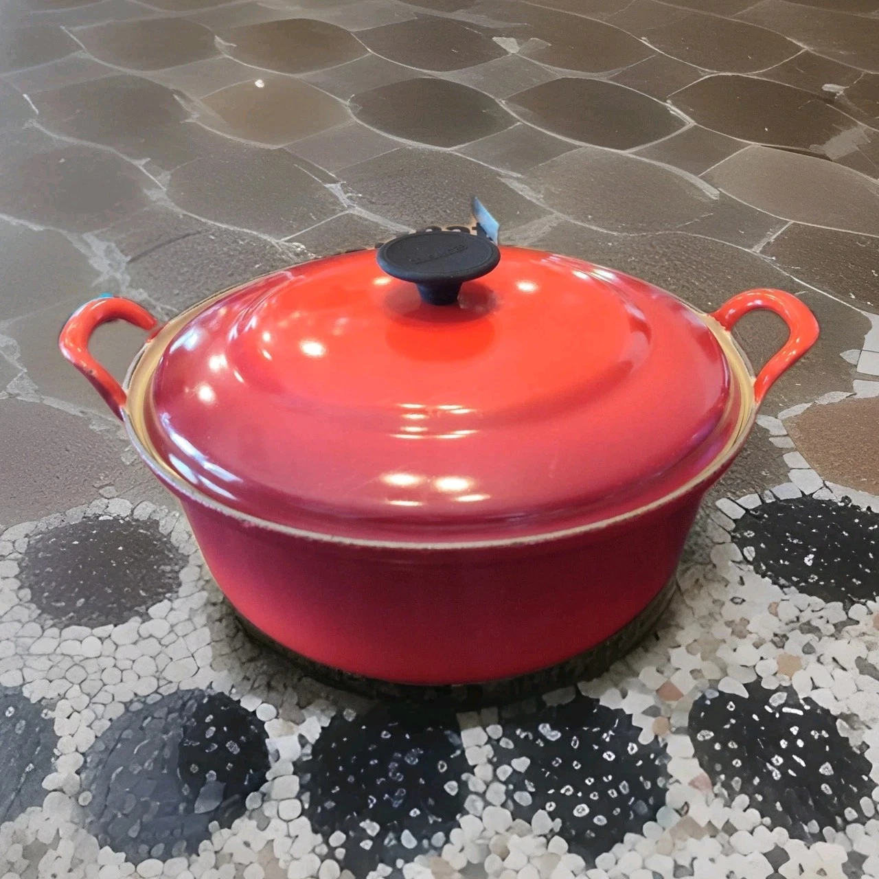 LE CREUSET Cousances 28 FRANCE RED CAST IRON ENAMEL DUTCH OVEN W/ LID Vintage