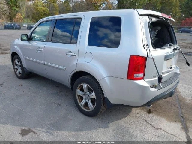 Used Rear Bumper Assembly Rear fits: 2013 Honda Pilot w/o park assist Rear Grade Foto 3 de 4