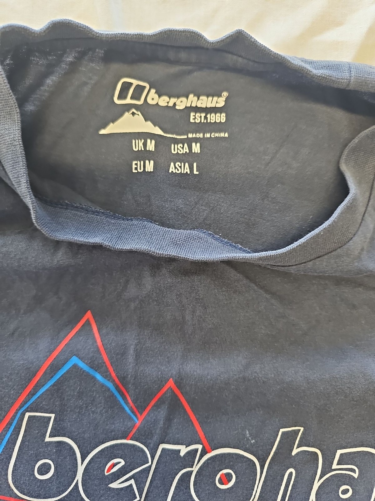 Berghaus Men's Logo Graphic T-Shirt Navy Blue Size Medium image 2
