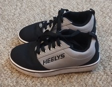 Heelys Youth PRO 20 Shate Shoes Gray/Black  Size4   Style HE100761