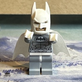 LEGO Minifigure DC Arctic Batman from Set #76000 2013 Rare Super Hero