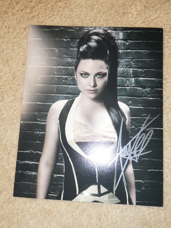 Movie TV Actress Singer Amy Lee Signed Autographed 8x10 Photograph