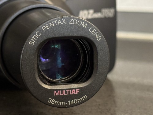 Pentax IQZoom140M Camera With Extras - Picture 13 of 20