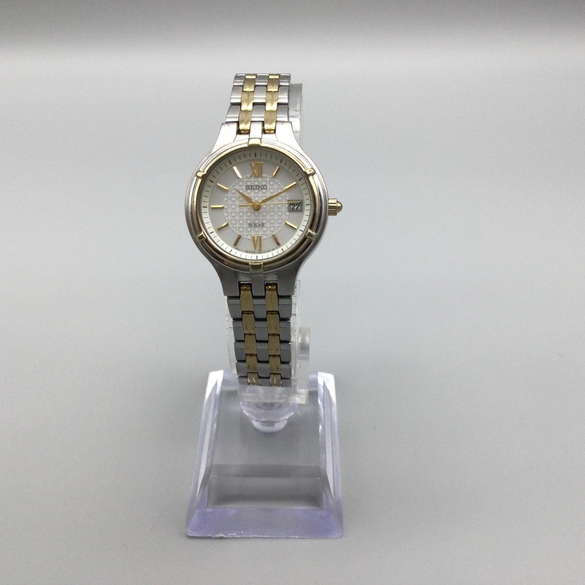 紗 Seiko Solar Watch Silver Gold Tone Stainless Steel Womens