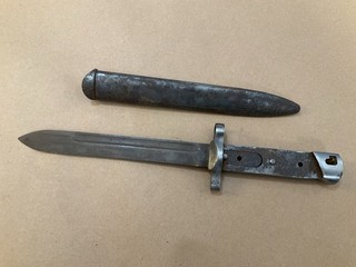 WWII ITALIAN CARCANO FIXED BLADE BAYO W/ SCABBARD