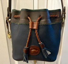Vintage Dooney & Bourke Drawstring Bucket Bag All Weather Leather Handbag