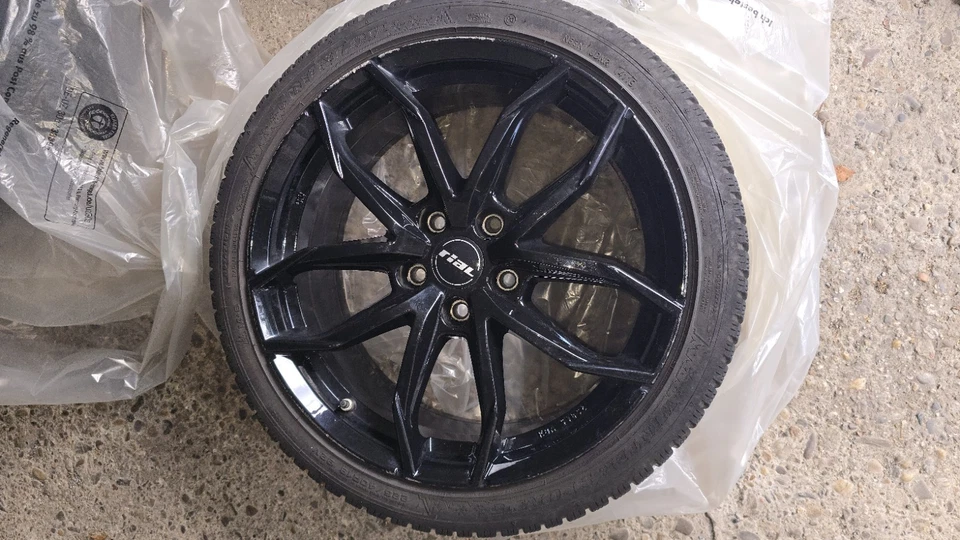 4x Rial Felgen 18 Zoll mit Winterreifen 225/40R18 92V - Bild 2 von 4