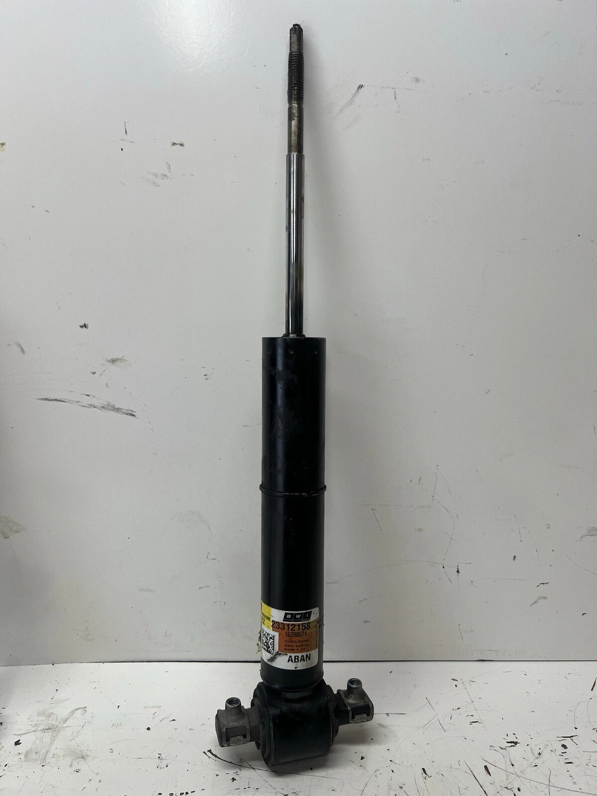 2015-2020 Escalade Yukon Tahoe Front Left Right Shock Strut 84178264 OEM R20