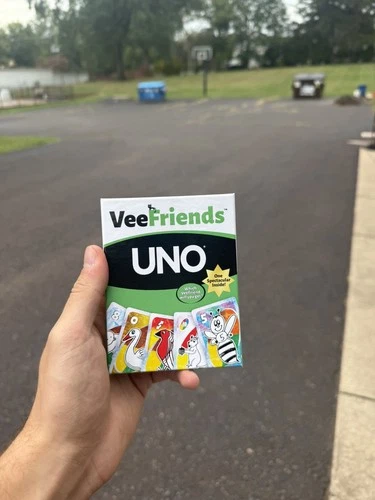 Veefriends Uno Card Game Gary Vaynerchuk - Sealed Ships Now ✅