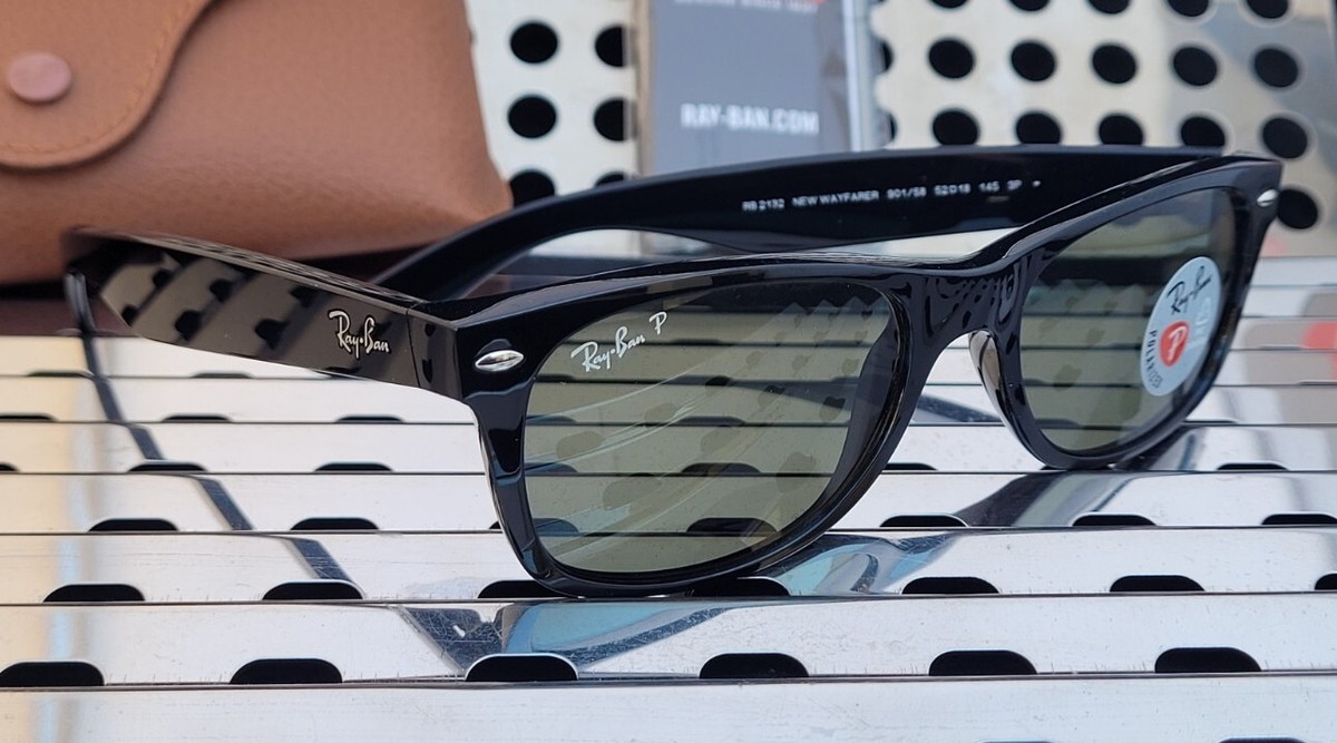 小物 Ray-Ban RB2132 NEW WAYFARER 901/58 Ray-Ban New Wayfarer Classic Polarized Sunglasses, RB2132