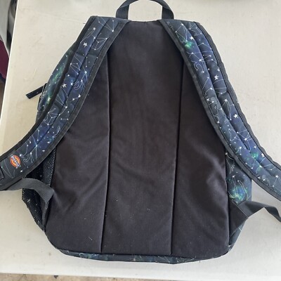 dickies smoke clear mini backpack Features two water bottle holders at sides Dickies Buchtell T-Shirt Black |