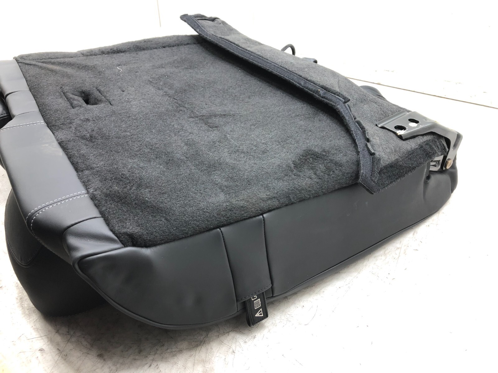 2014-2017 MASERATI GHIBLI Q4 LEFT DRIVER REAR UPPER SEAT CUSHION & HEADREST OEM