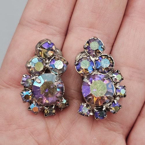 Vintage Aurora Borealis Earrings Clip On Pink Blue Shift Crystal Silver Tone - Picture 1 of 9