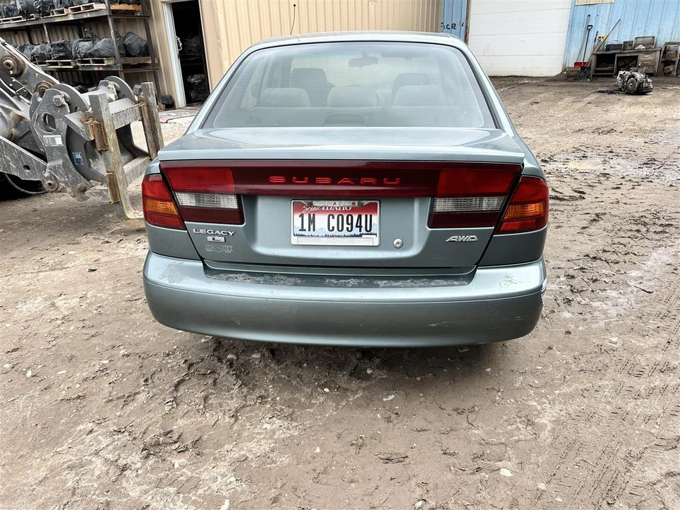 Espejo retrovisor derecho usado se adapta a: Subaru Legacy Power 2001 exc. Outback Ri sin calefacción Foto 3 de 4