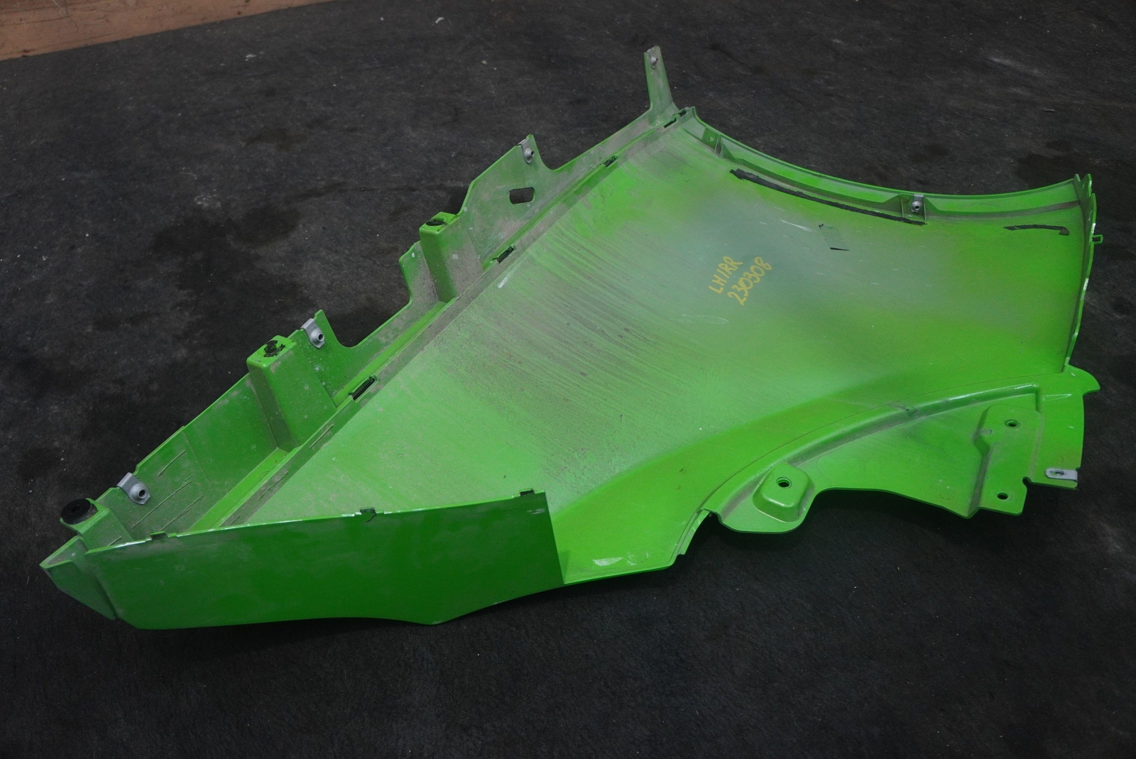 Rear Left Lower Quarter Trim Body Panel Mantis Green OEM McLaren 570S 2019