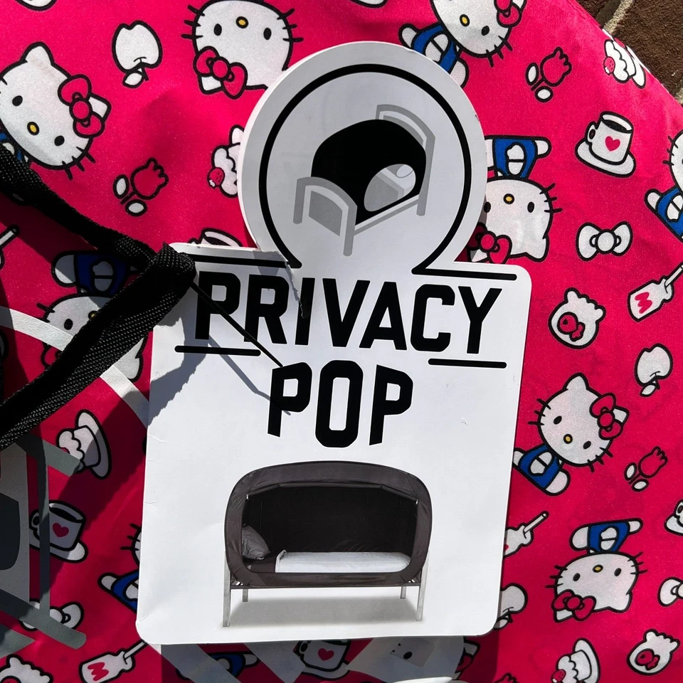 Tienda de campaña Sanrio Hello Kitty 2017 edición limitada privacidad cama pop ~ cama doble nueva/rara Foto 3 de 4