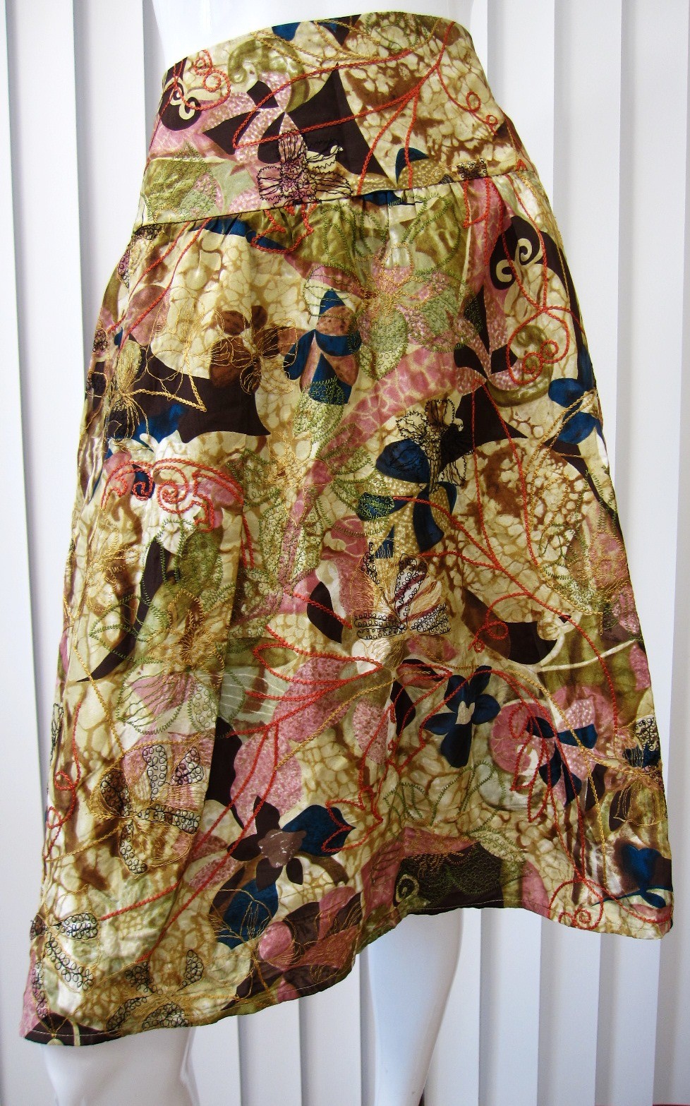 Chicos Silk Flared Waistband Peasant Skirt Size 1/2 Yellow Paisley