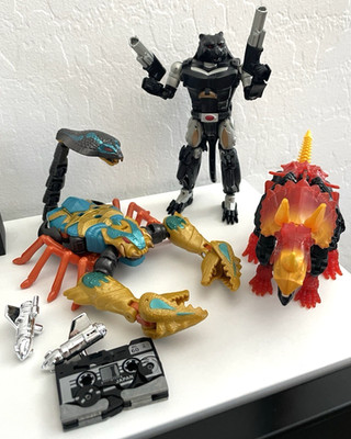 Transformers Beast Wars Figure Lot: Covert Agent Ravage, Quickstrike, Tricranius