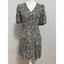 Uniqlo Fit N Flare Mini Dress Size Medium Black White Daisy Y2K Feminine Floral