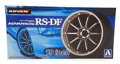 Aoshima Maßstab 1:24 05328 - ADVAN Racing RS-DF 19' Wheels & Tyres Set #33