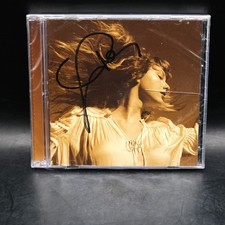 taylor swift fearless  TVサイン入り taylor swift fearless - サイン（直筆）（タレント、芸能グッズ