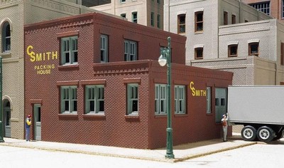 DPM Design Preservation Models HO Scale Kit C. Smith Packing House (US IMPORT)