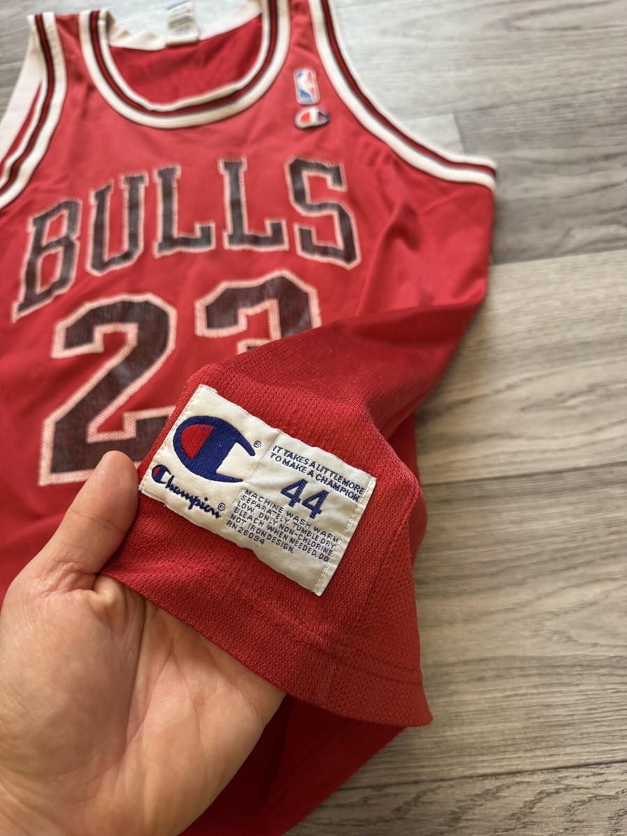 Vintage 90s #23 Michael Jordan Chicago Bulls Champion Jersey Mens