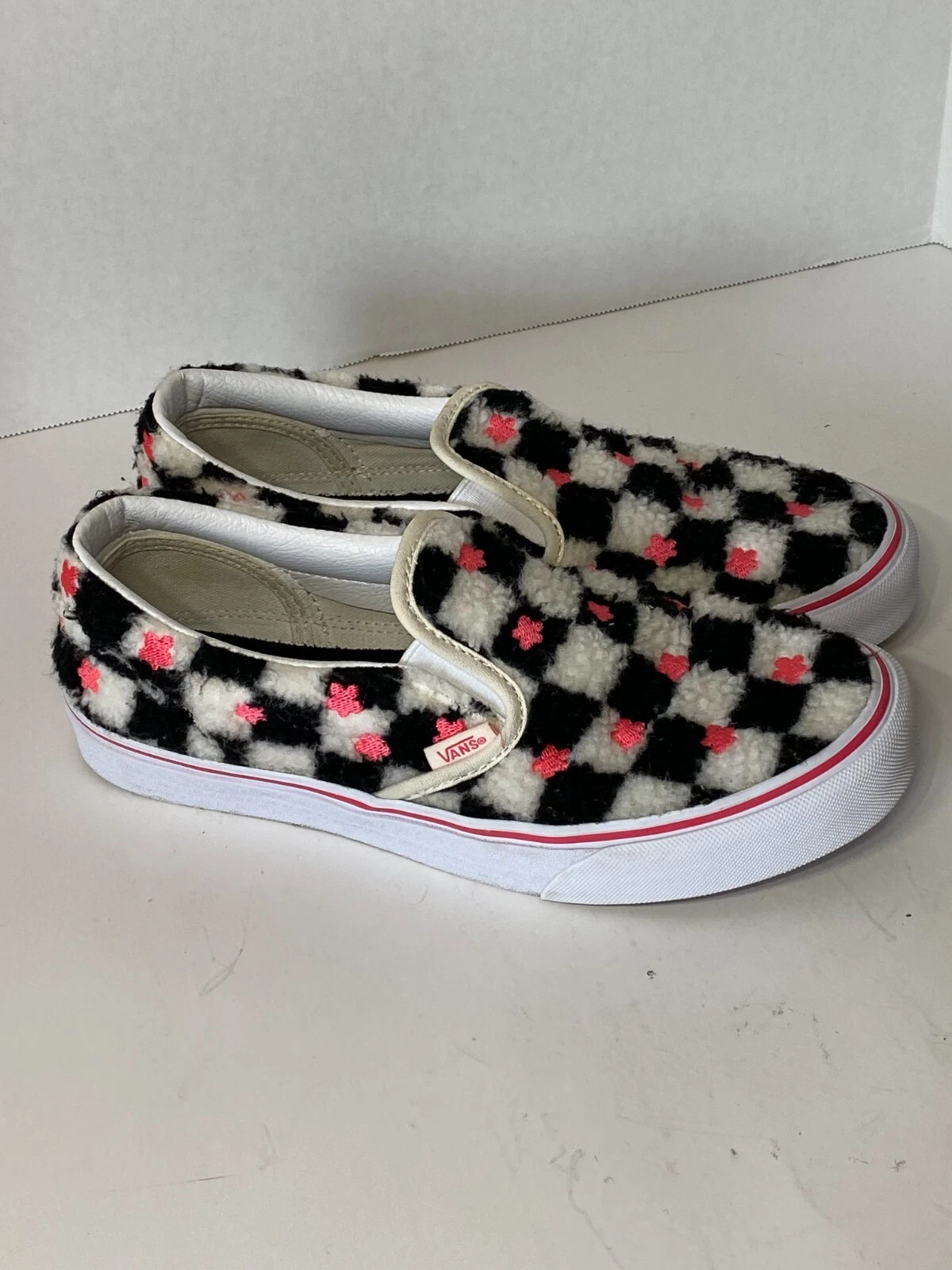 Scacchiera Vans Classic slip on nera bianca con fiore rosa fuzzy US JRS 6 5