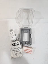 Hubbell TayMac  Rectangle Plastic Weatherproof Electrical Box Cover & GFCI Plug