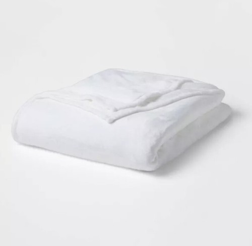 Massive Plüsch Bettdecke - Twin/Twin XL - True White - Room Essentials