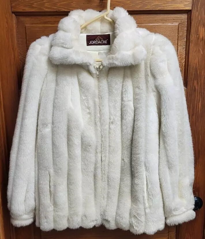 Vintage Womens Jordache Faux Fur White Coat USA Made Jacket Size 7 8