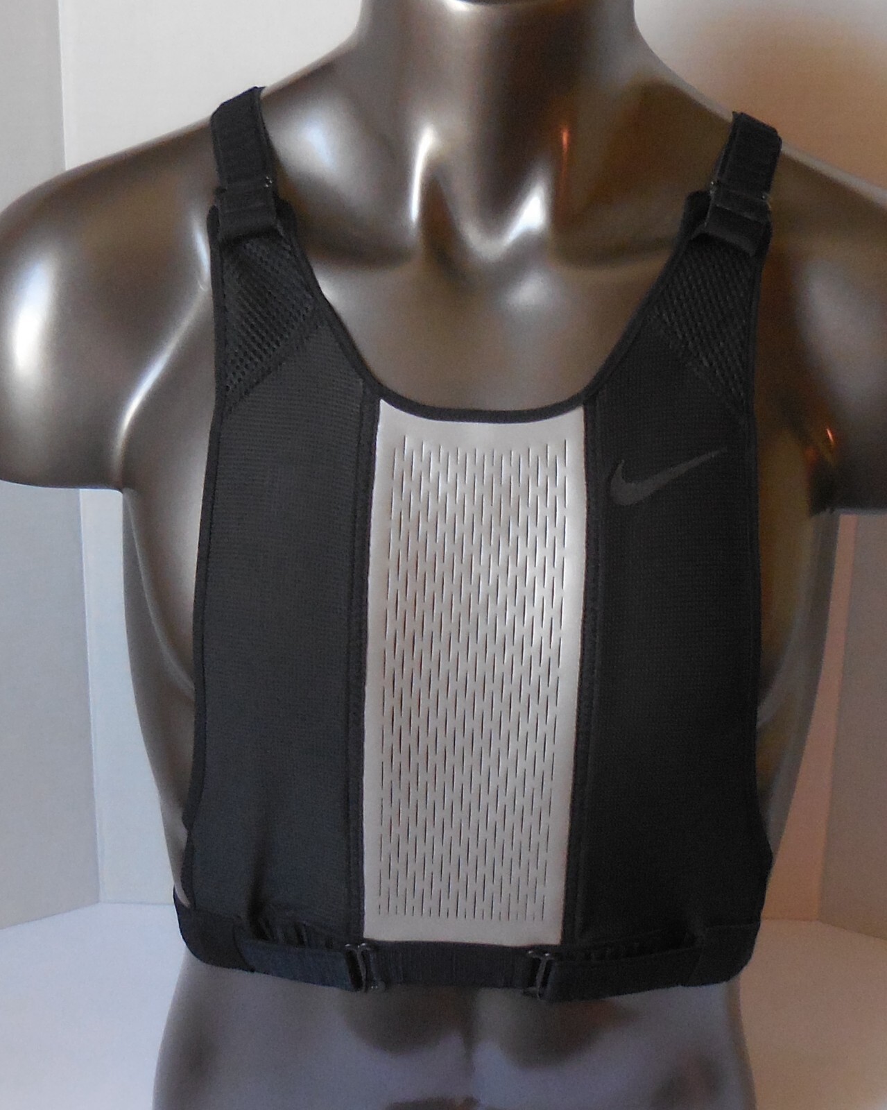 Nike Reflective Running BIB Vest Adult Unisex Black/Silver/Silver One