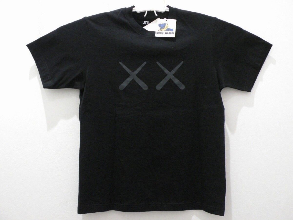 【限定品】ユニクロ×KAWS コラボジャケット ブラック 4XL 希少サイズ Sz XL KAWS x Uniqlo UT Short Sleeve Graphic T-Shirt Black