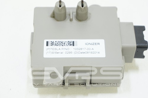 Tesla Model S (2012-2017) OEM HVAC Ionizer Control Unit Module 1032817-00-A - Picture 5 of 5