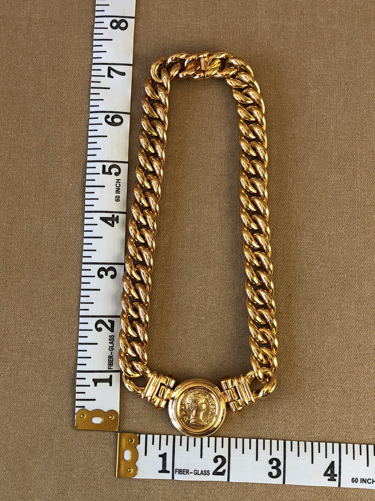 Foto 16 di 17