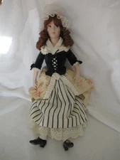 Vintage Beautiful Franklin Mint Heirloom 16" Porcelain Doll American Colonist