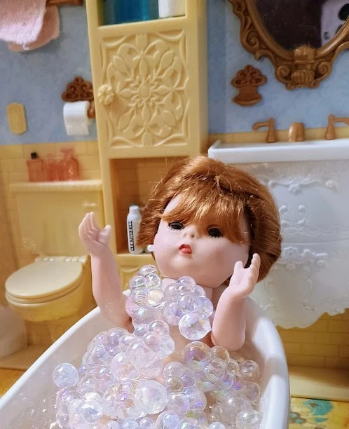 Madame Alexander 8" Bañera "Me Time" DIORAMA Foto 4 de 4